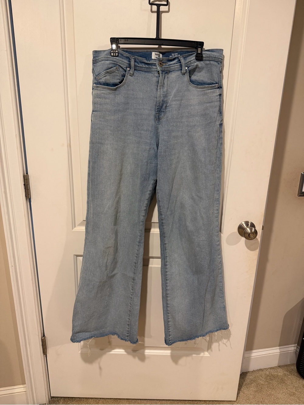 Kensie “The Kaya” High Rise Wide Leg Jeans – Size 14/32